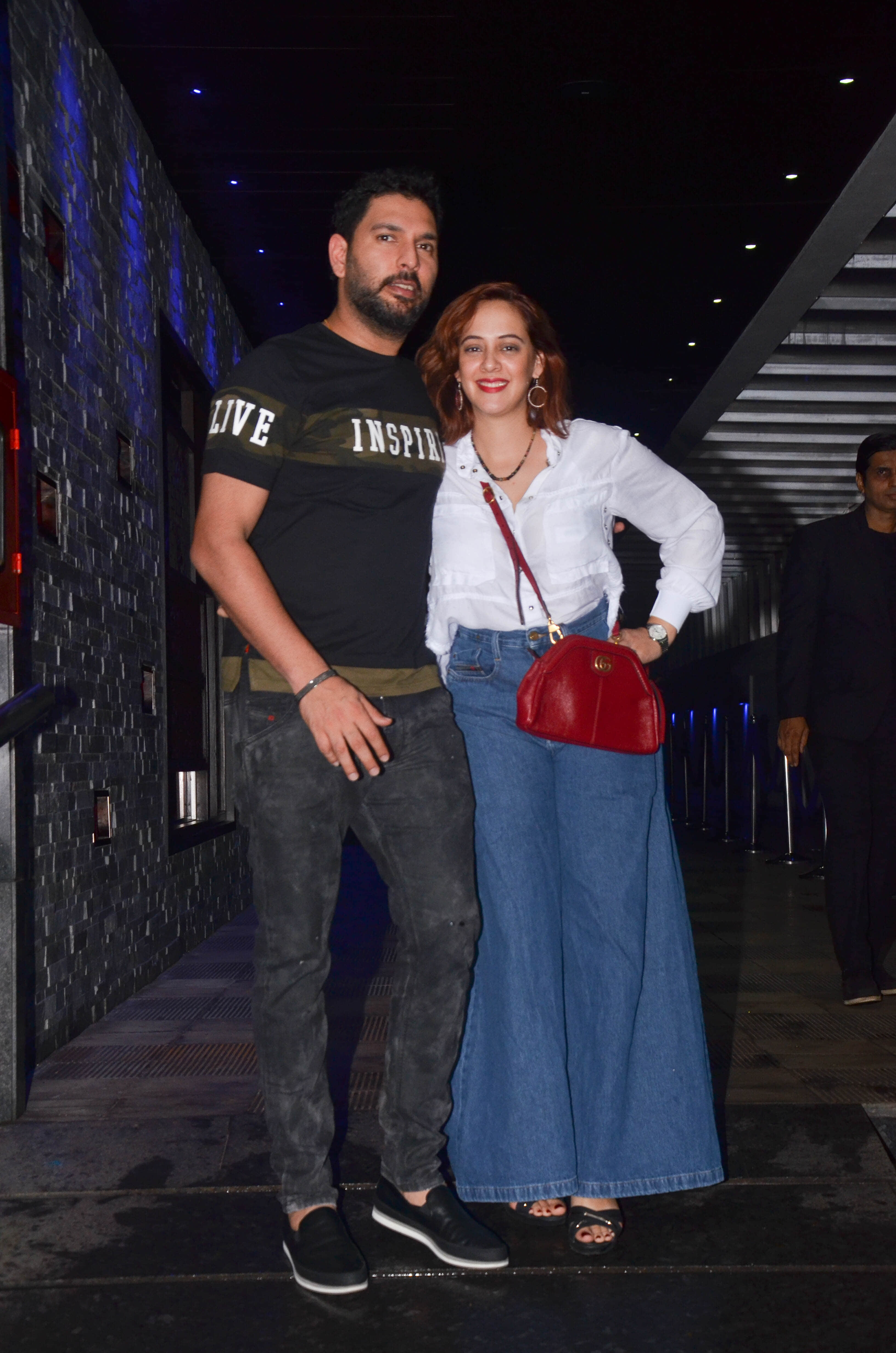 Hrithik Roshan to shatrughan sinha These Bollywood Celebrities Spotted In Mumbai