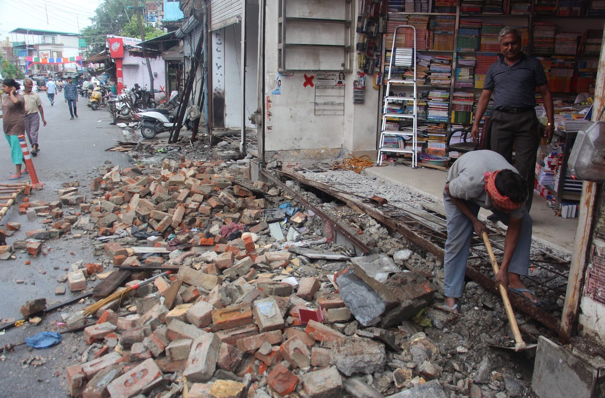 Garuda Bulldozer on Sahastradhaya Road, 24 Occupy Defections