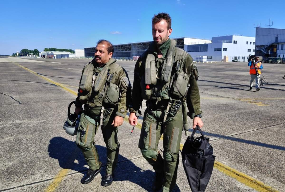 Rakesh Kumar Singh Bhadauria Know about New Indian Air Force Chief Of Air Staff