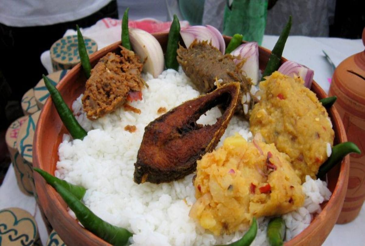 Top 10 Places in Delhi where you can taste authentic regional food at pocket friendly rates