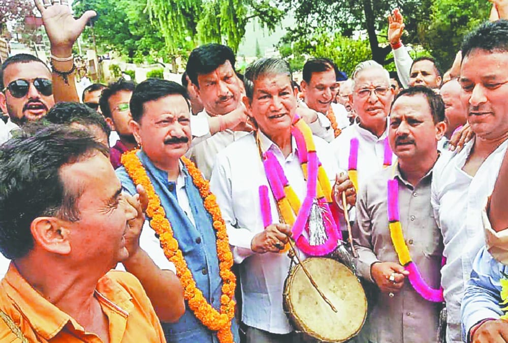 Uttarakhand Former CM Harish Rawat Arrested with workers in gairsain