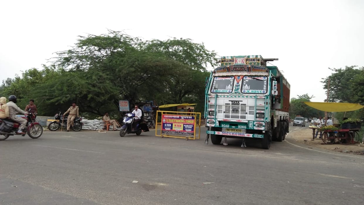 heavy vechile runing frequently in kawad marg