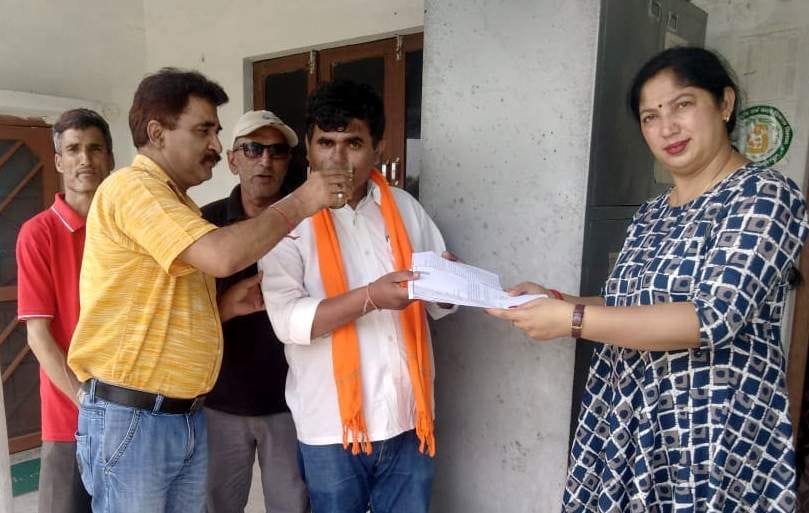 deputy village head persuade by officer