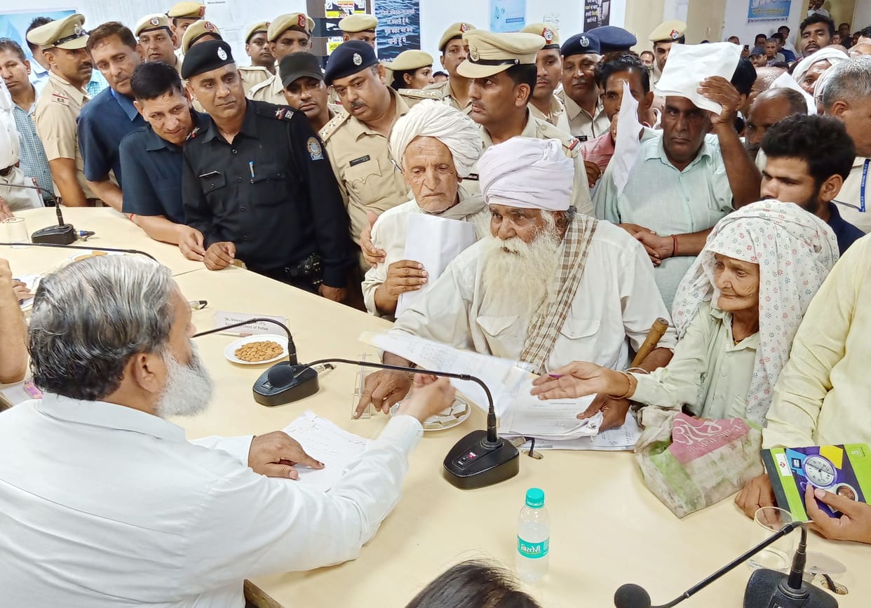 sho and chowki incharge suspended by minister