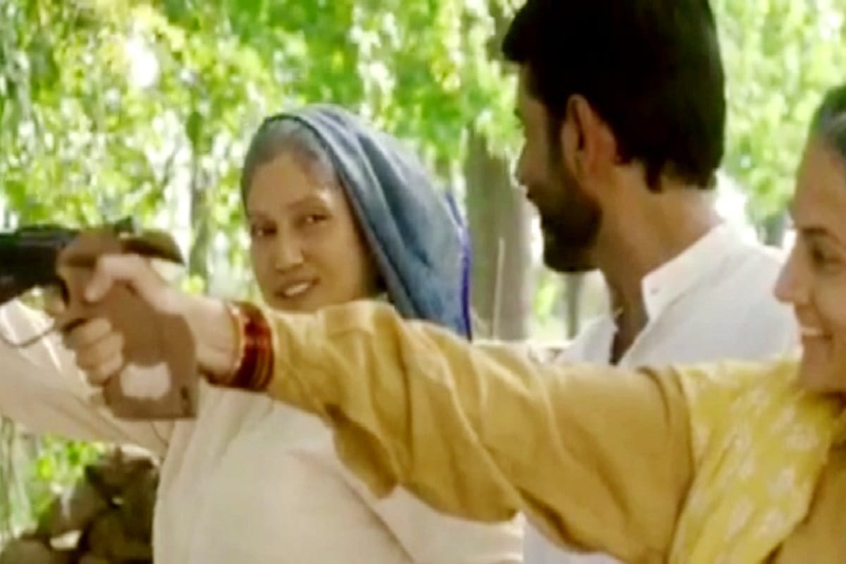 Taapsee and Bhumi Film Saand Ki Aankh review
