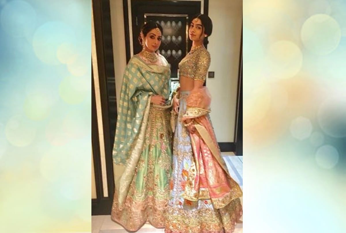 Sridevi daughter Janhvi Kapoor Khushi Kapoor remembering her late mother on her death anniversary