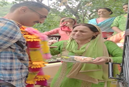 Everest winner NSG commando Vivek Thakur got emotional after see his daughter first time