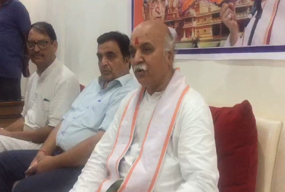 Praveen togadia Allegation on bjp for Avoid hindu and accept muslims