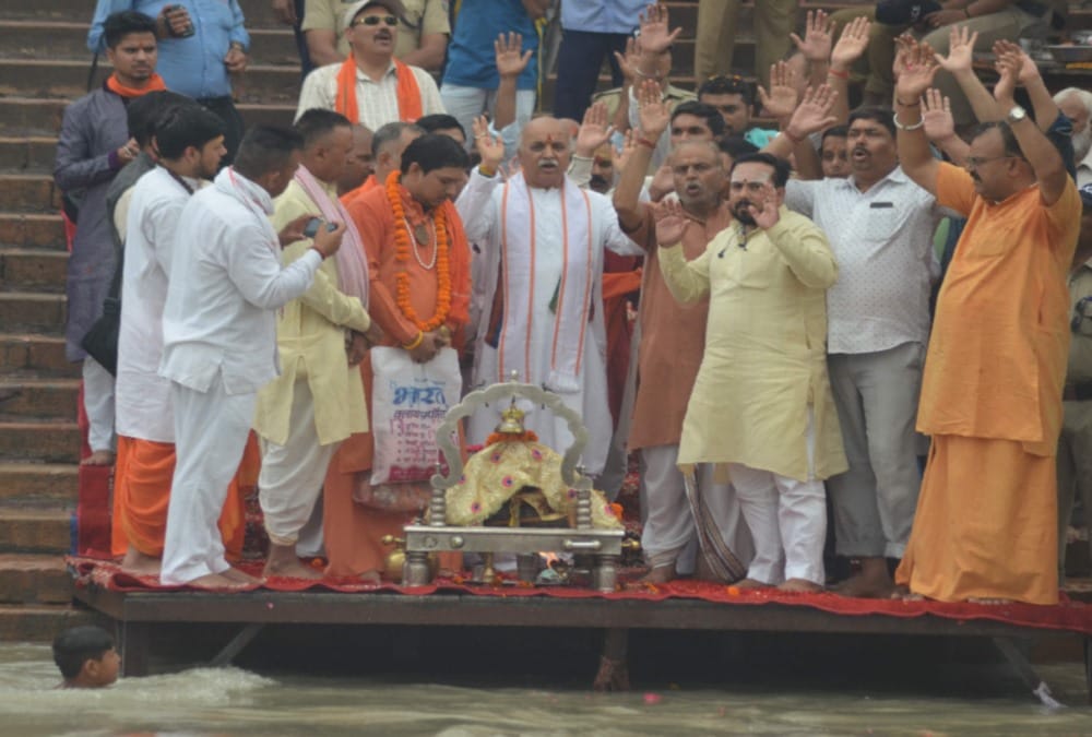 Praveen togadia Allegation on bjp for Avoid hindu and accept muslims