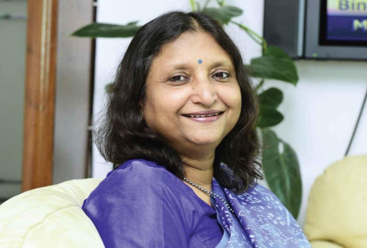 Government accepts the resignation of SBI MD Anshula Kant
