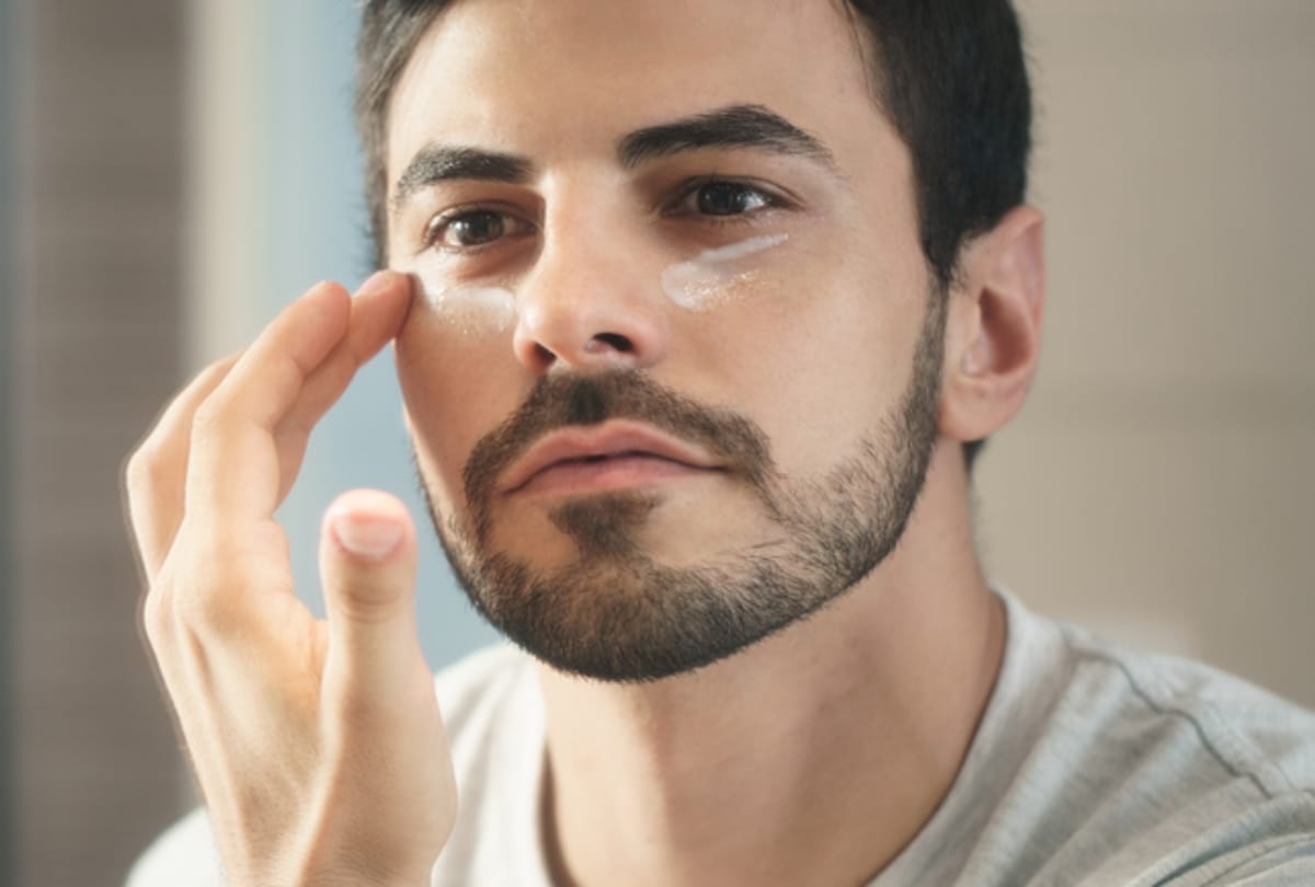 5 products men should always keep in bag