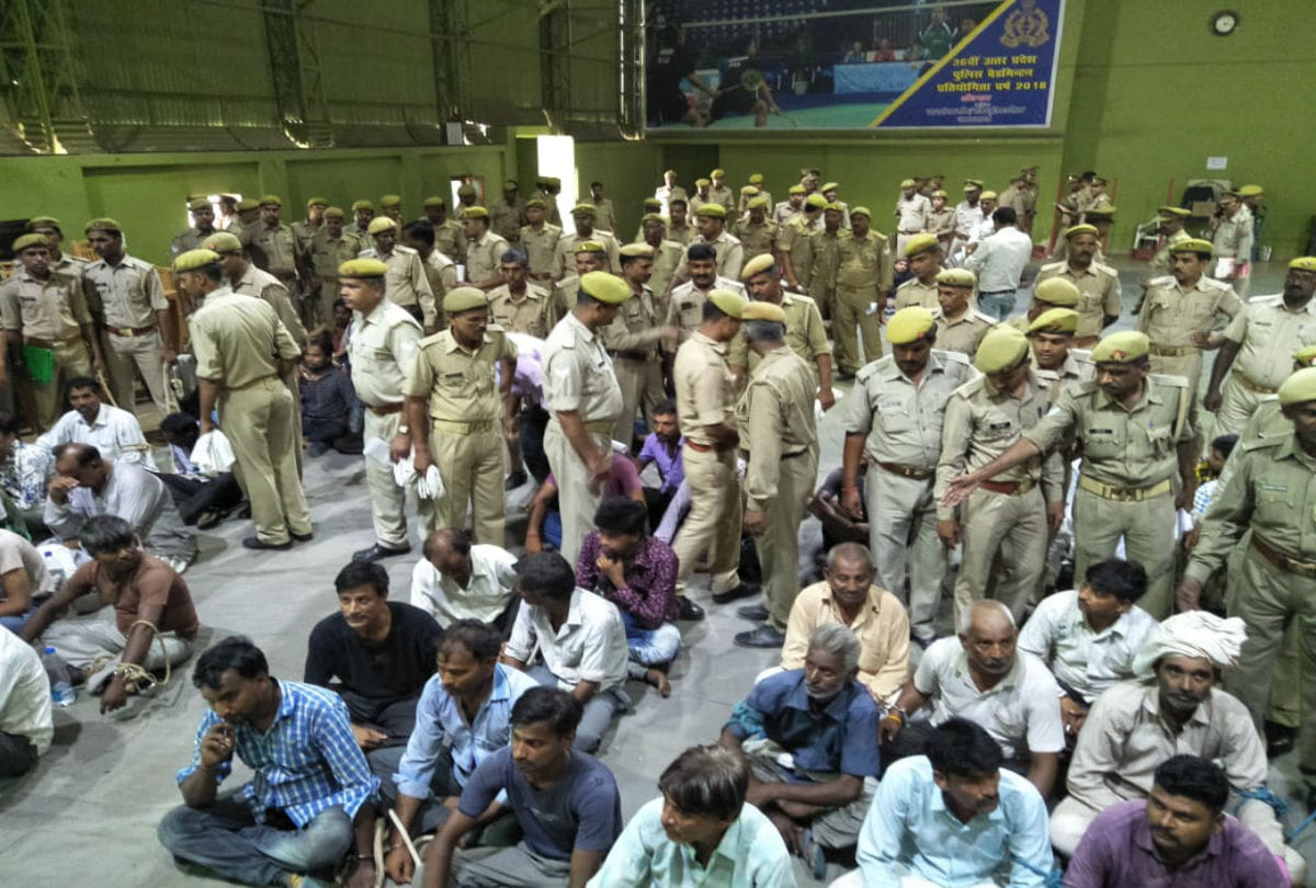 agra police arrested more than four hundred criminals within 15 days