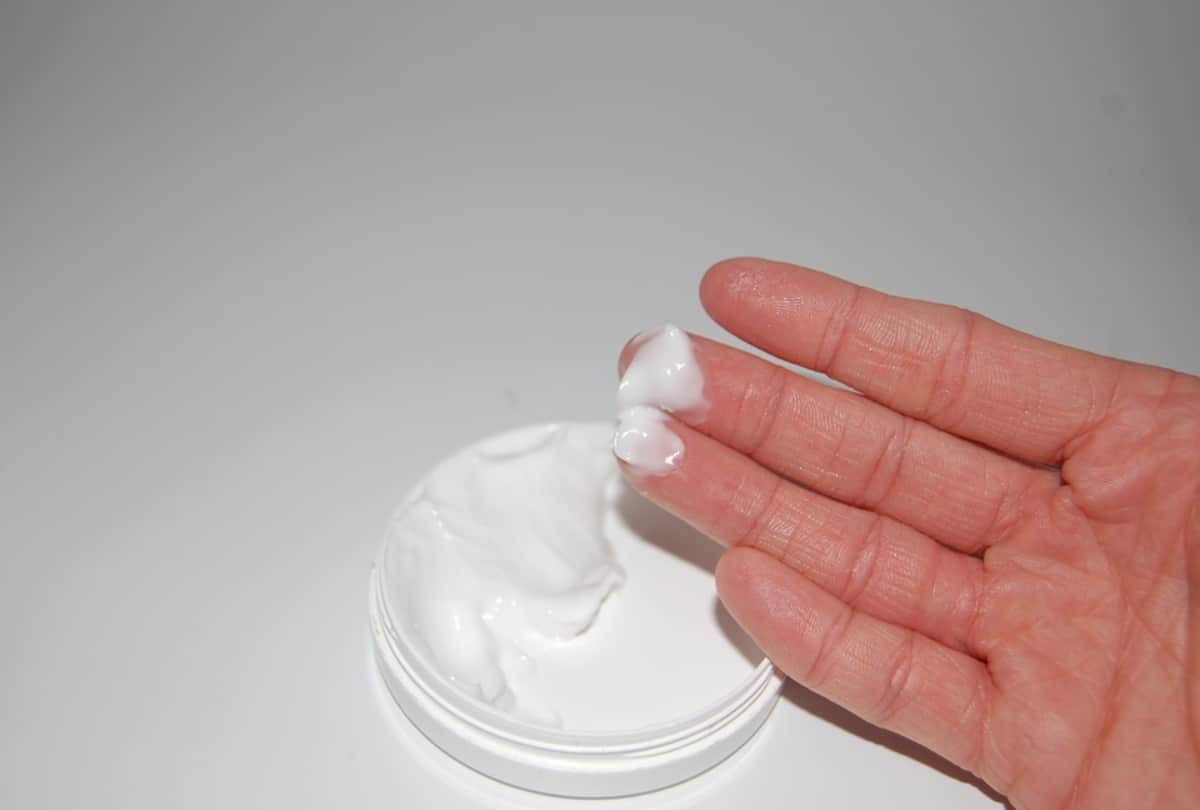 Skin Care how to made homemade cream for hand in hindi
