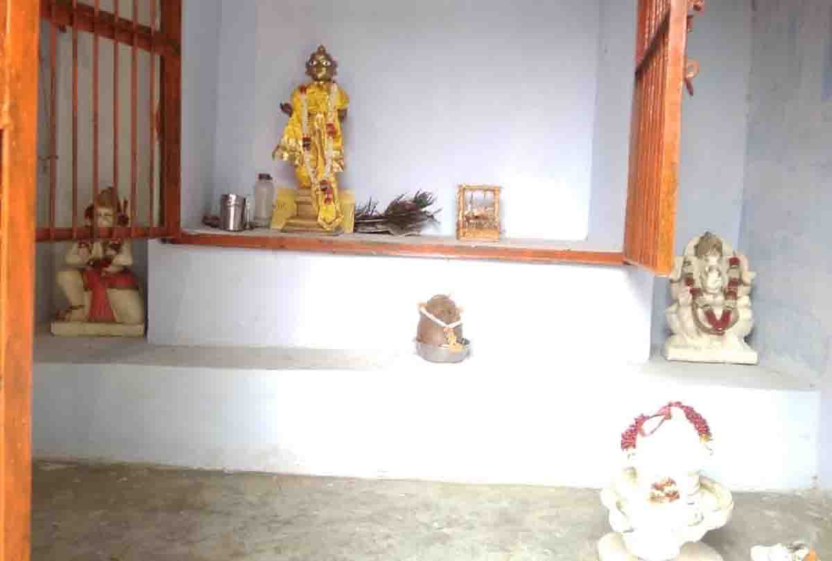 Theft of ancient idols of Lord Rama Sita from auraiya