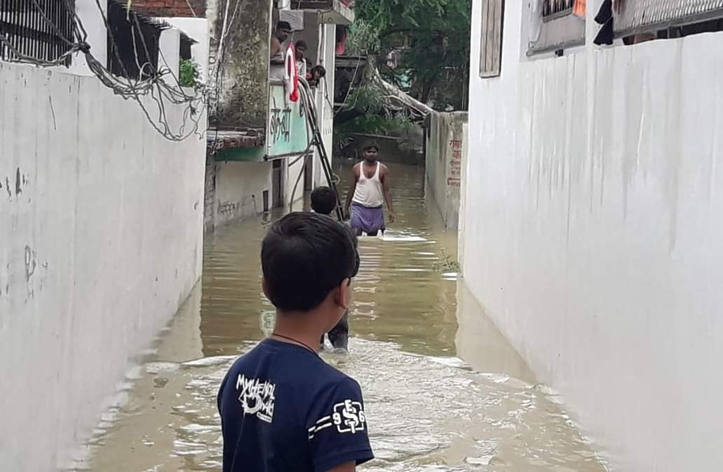 Many Houses Collapsed And 15 Died Due Heavy Rain In Purvanchal