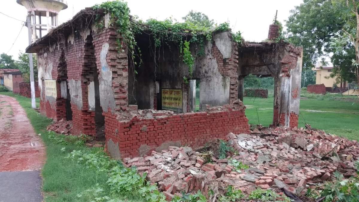 Many Houses Collapsed And 15 Died Due Heavy Rain In Purvanchal