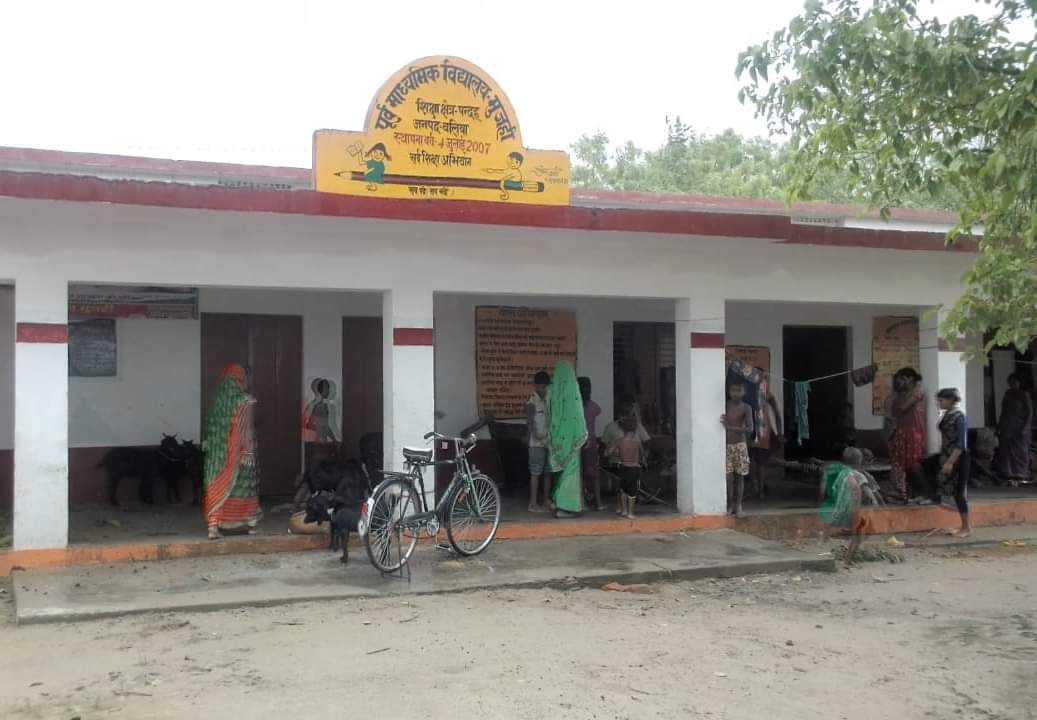 Many Houses Collapsed And 15 Died Due Heavy Rain In Purvanchal