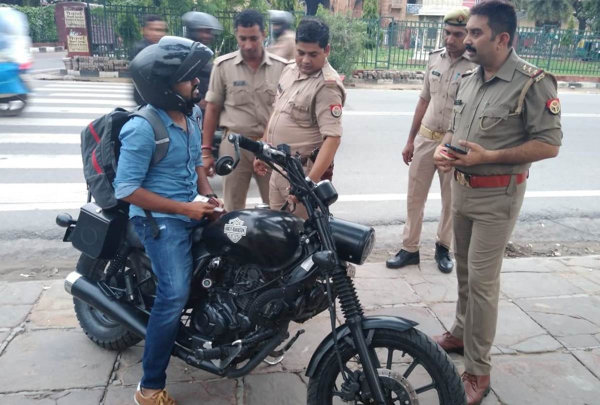 special checking campaign by lucknow traffic police