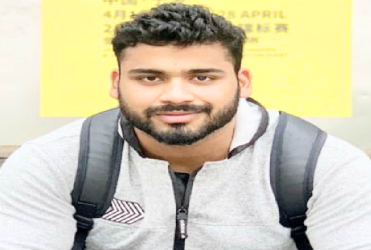 Himachal Vikas Thakur wins silver medal in weightlifting