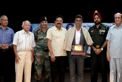 Kargil War, Tribute To Kargil War Hero Captain Vikram Batra