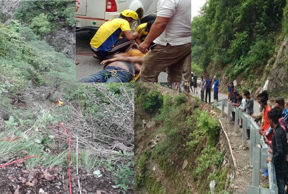 Dead Bodies Of haryana tourist Rescue after Car Fall into ditch in chakrata photos