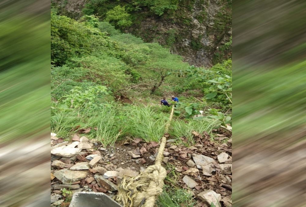 Dehradun Accident news: Five Friends killed During Car Fall into ditch and destroy Badly in chakrata