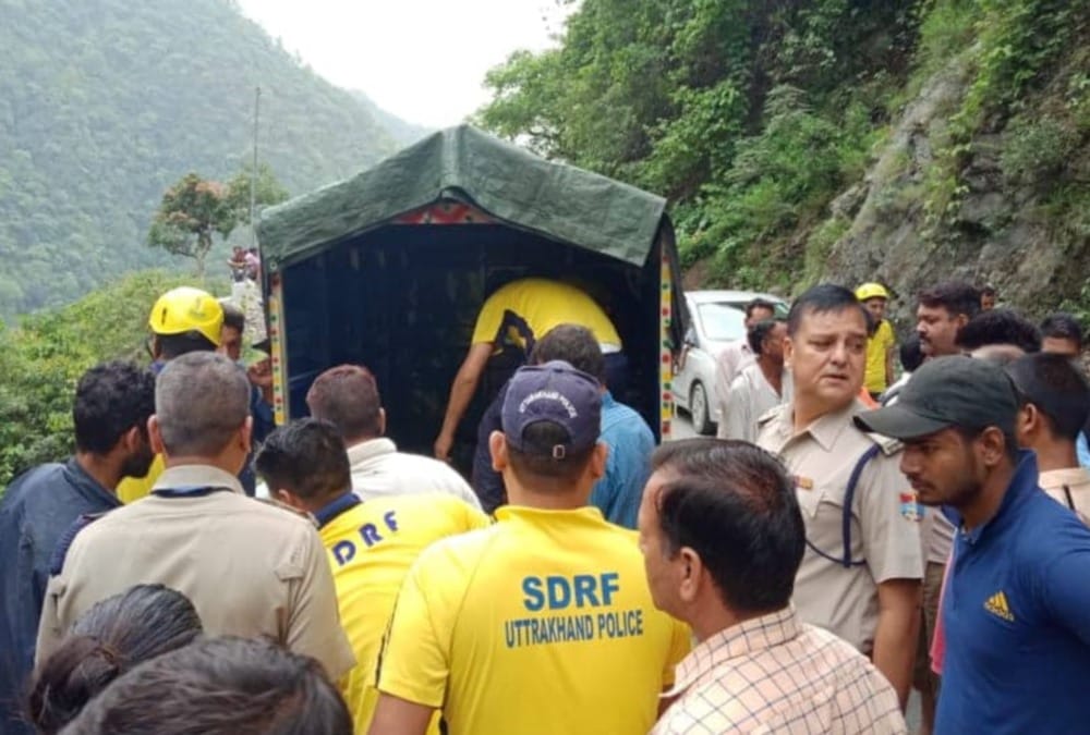 Dehradun Accident news: Five Friends killed During Car Fall into ditch and destroy Badly in chakrata