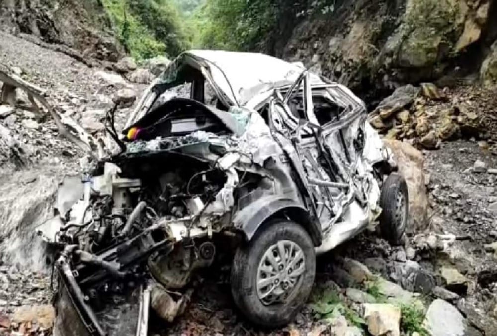Dehradun Accident news: Five Friends killed During Car Fall into ditch and destroy Badly in chakrata