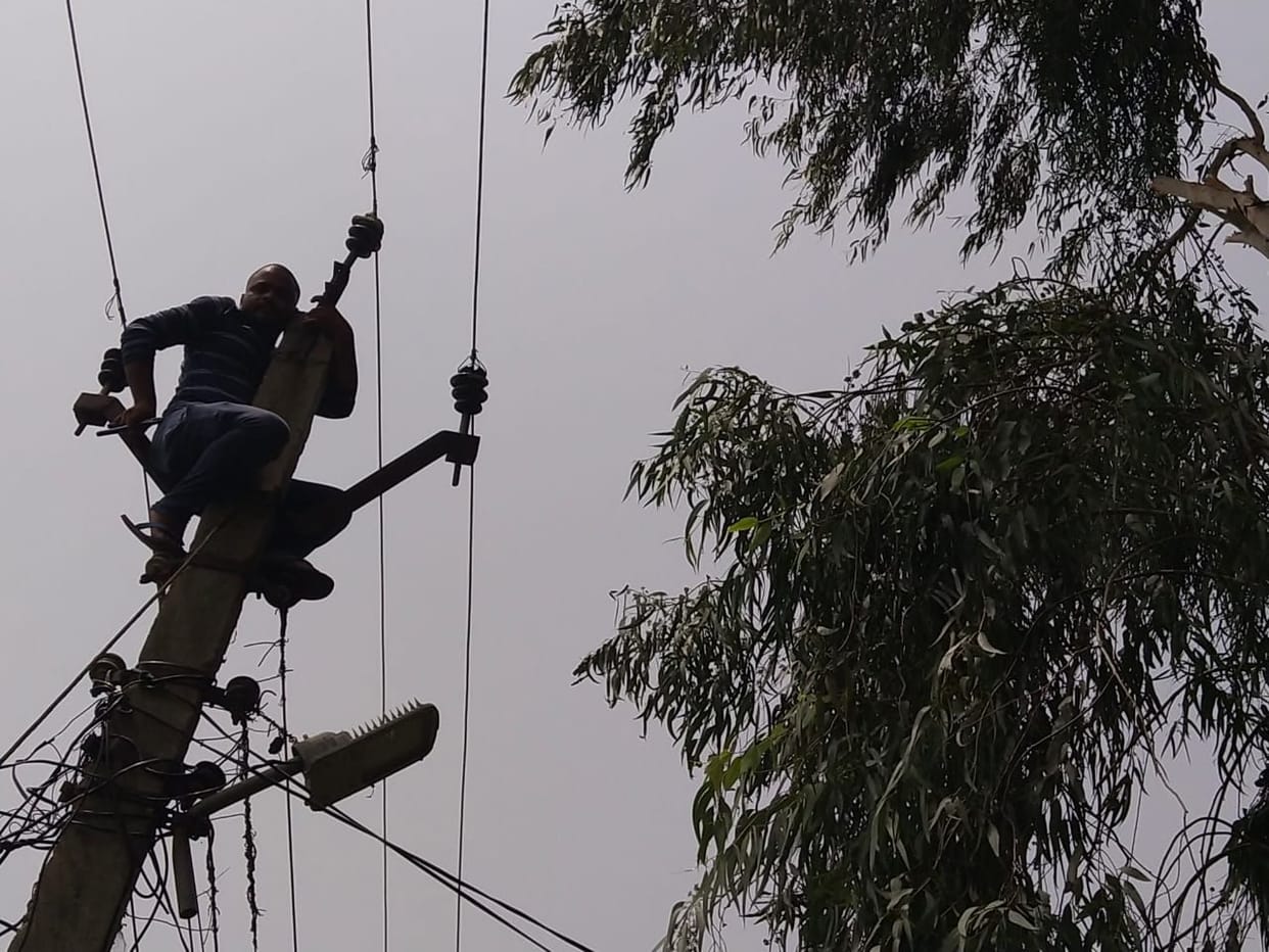 Elecricity crisis in Santkabirnagar