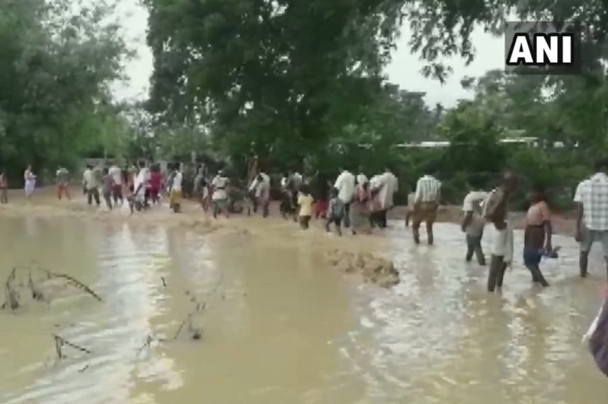 amitabh bachchan donates 51 lakh for assam flood victims