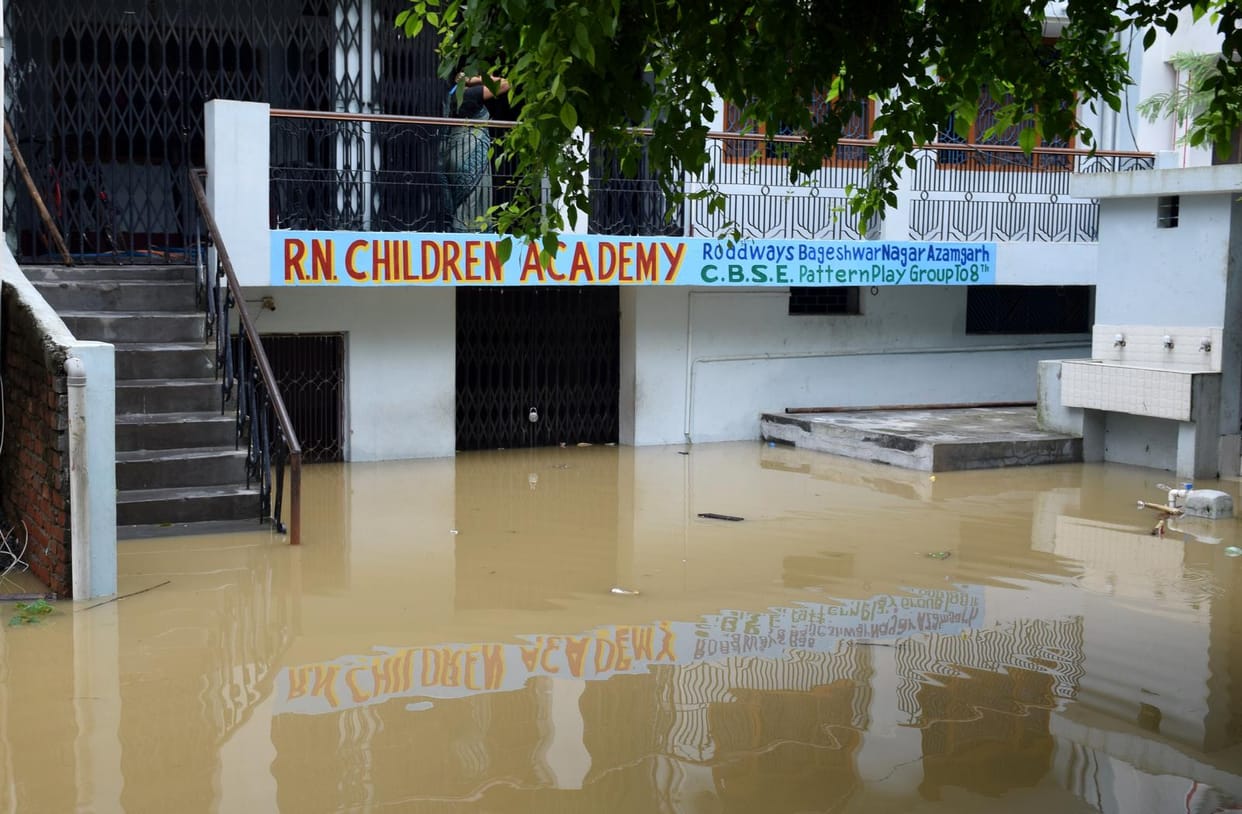 flood in azamgrah