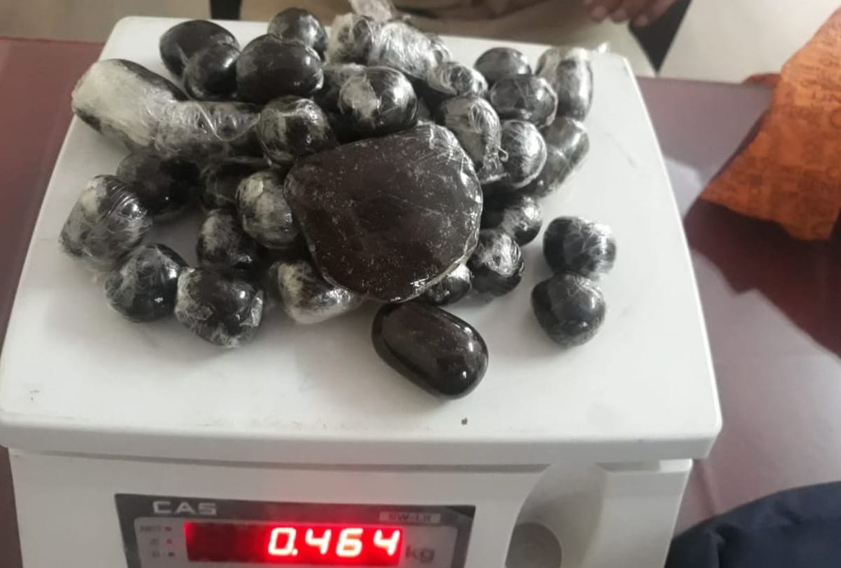 3 were arrested in possession of 5 kgs of charas in Dahisar area Mumbai Crime branch
