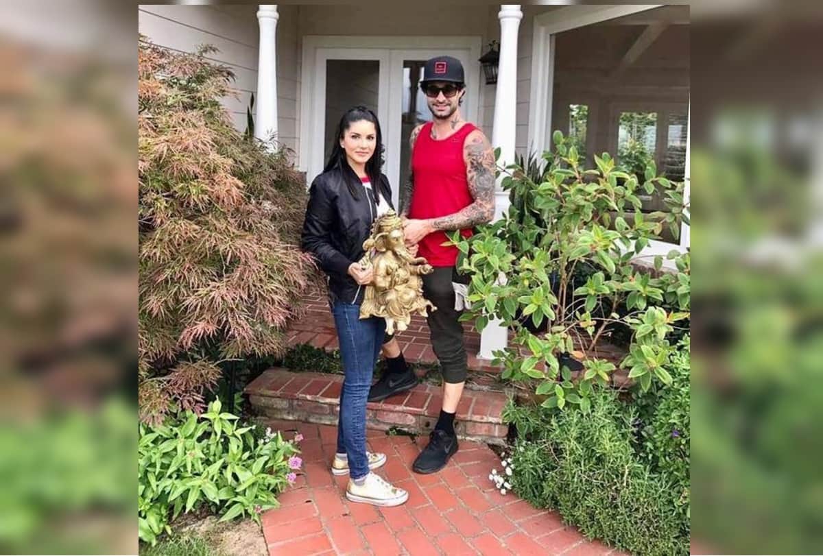 Sunny Leone massive bungalow in Los Angeles us