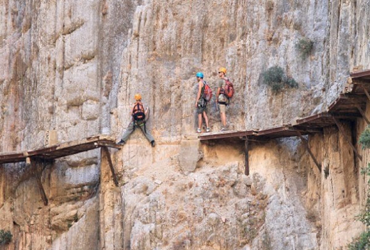 Worlds most dangerous and dreadful places