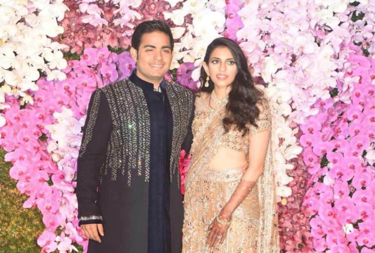 mukesh ambani daughter isha ambani and shloka mehta pictures