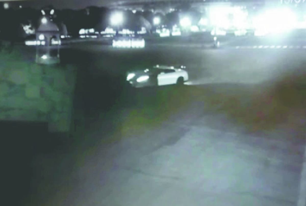 Stunt on Audi Sports Car by young man at Vijay Chowk in Delhi