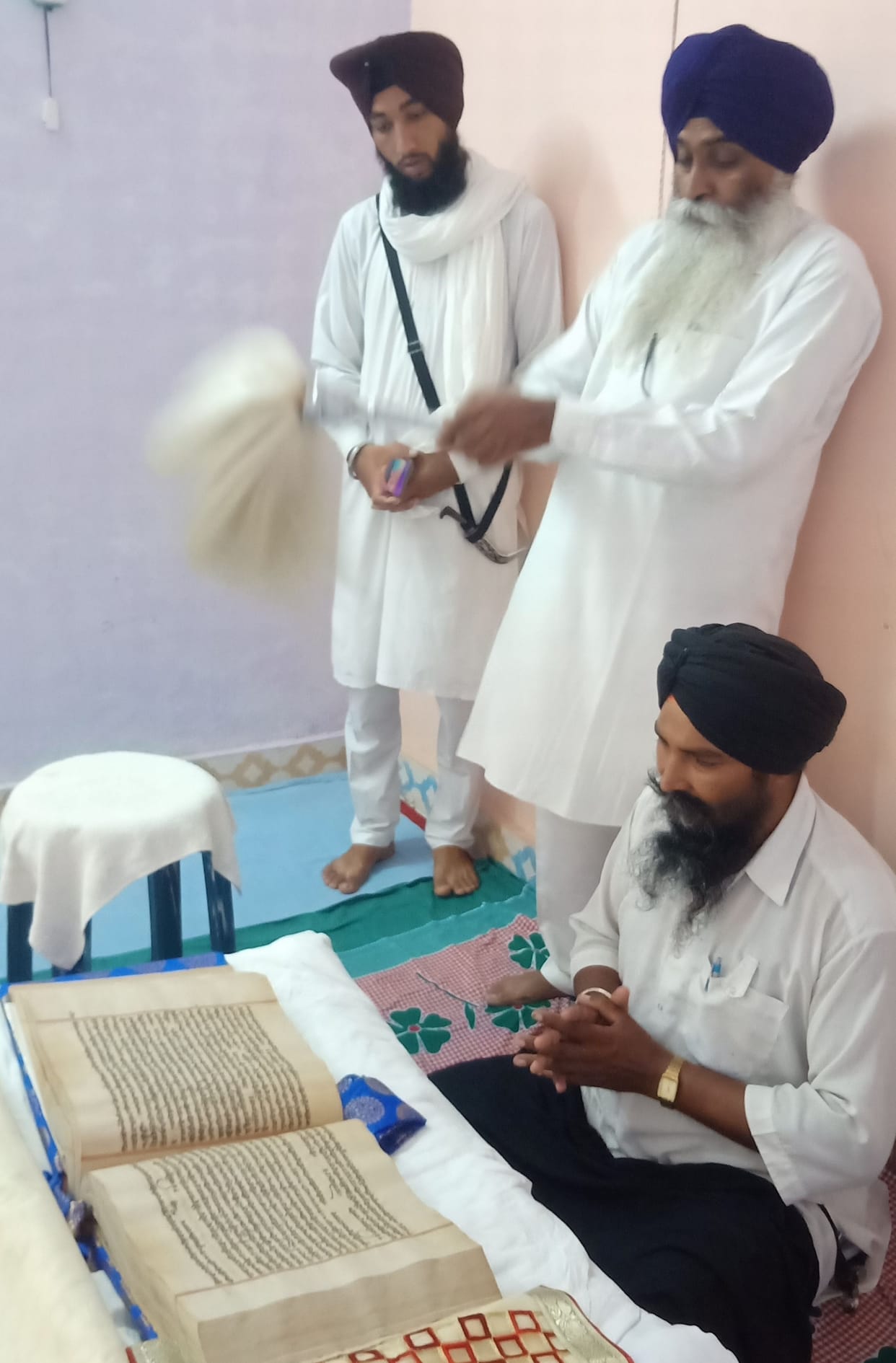 Shree Gurunanak Prakash Yatra, the same devotional stream in town.