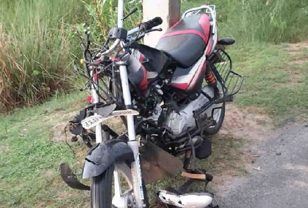 4 people died in road accident in hardoi from one family