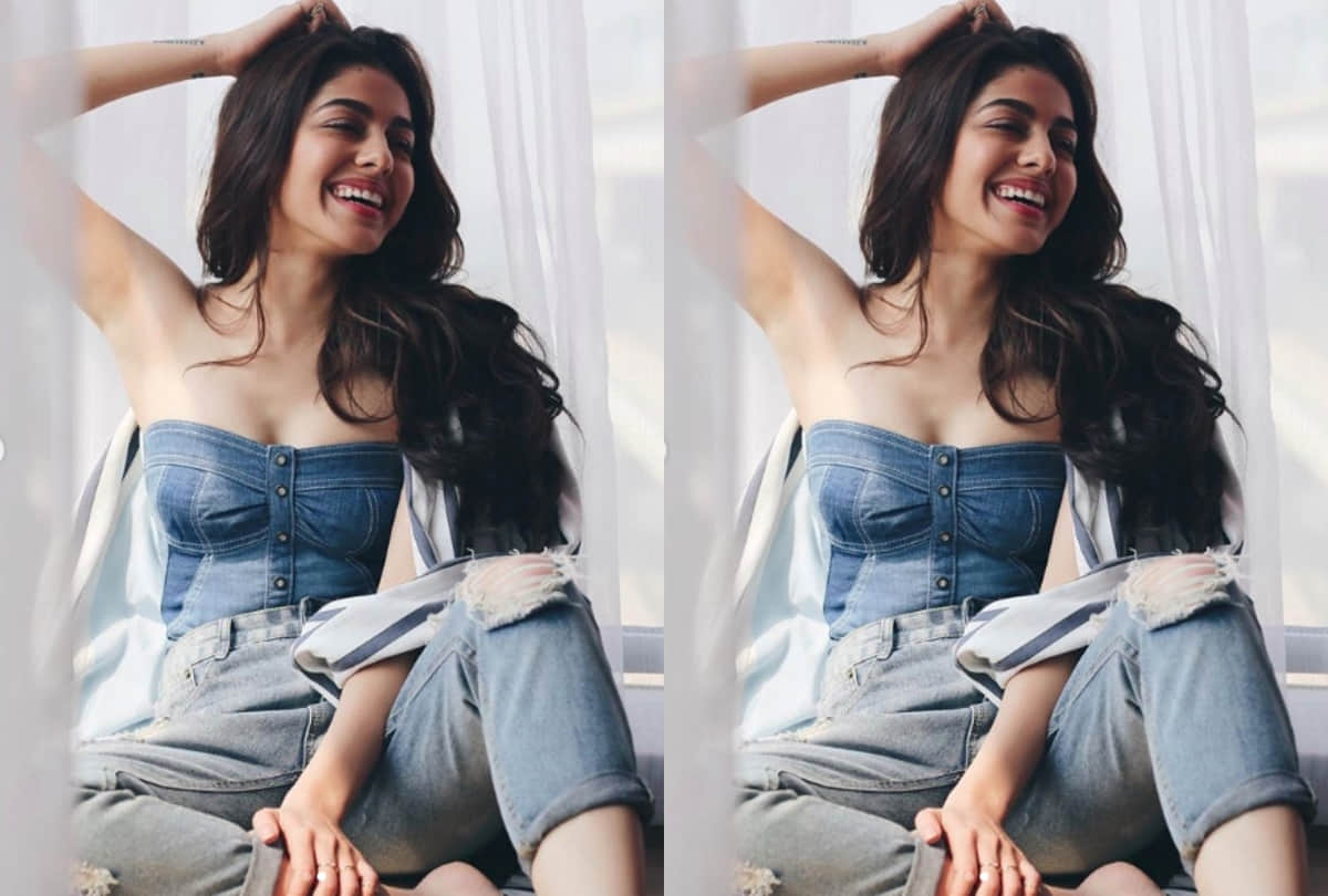 pooja bedi daughter aalia furniturewalla sets social media on fire with stunning fashion