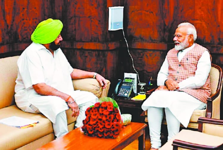 Punjab CM Amarinder Singh meets PM Narendra Modi In Delhi