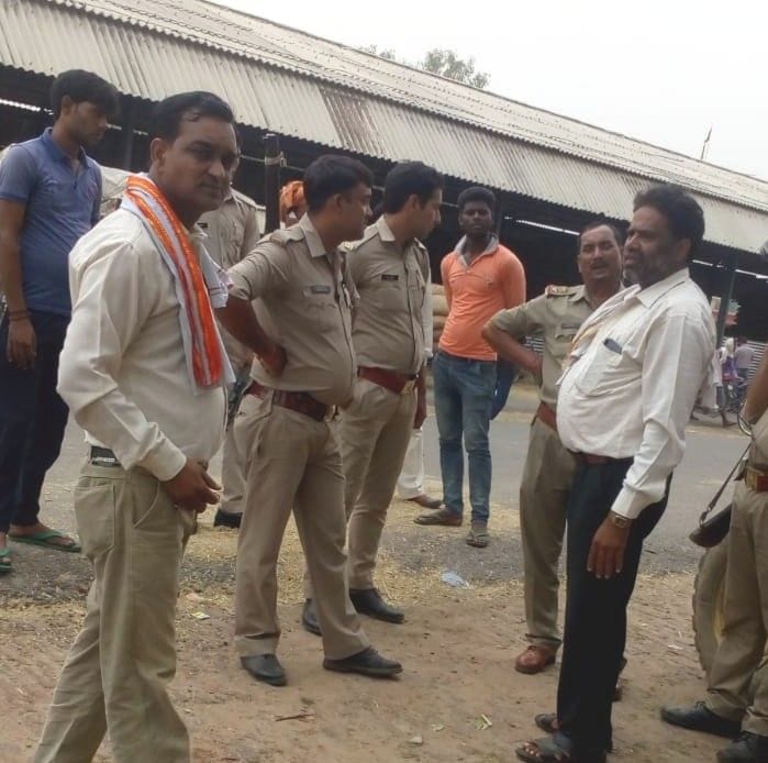 three lack rupees theft from scooty