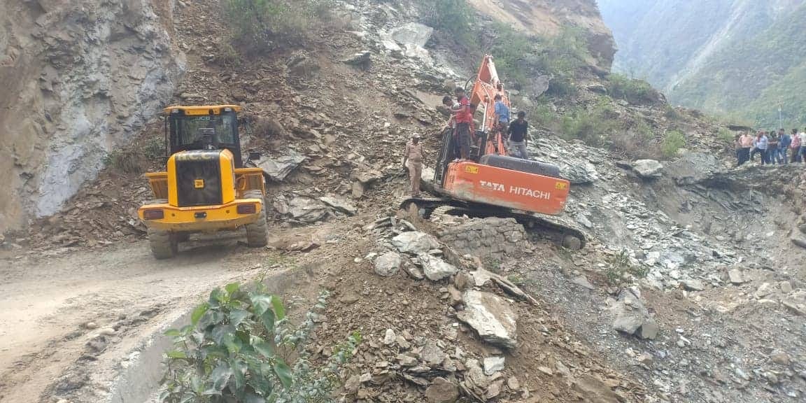 Uttarakhand Weather Update: Badrinath Highway open After 21 Hours after Landslide