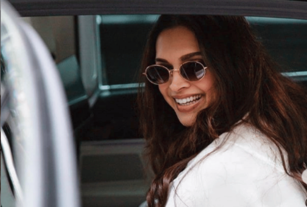 deepika padukone meets luv ranjan and fans trolled not my deepika