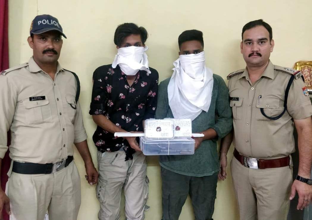 Two arrested with stolen goods