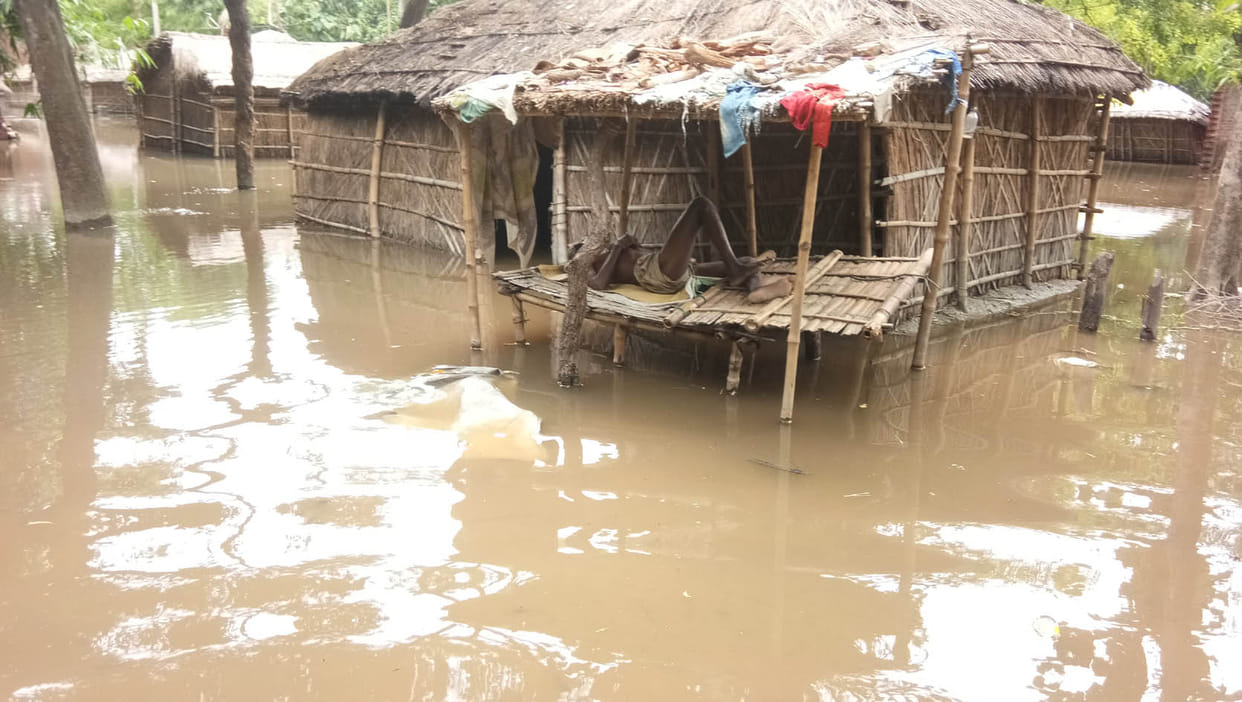 water enterd in village