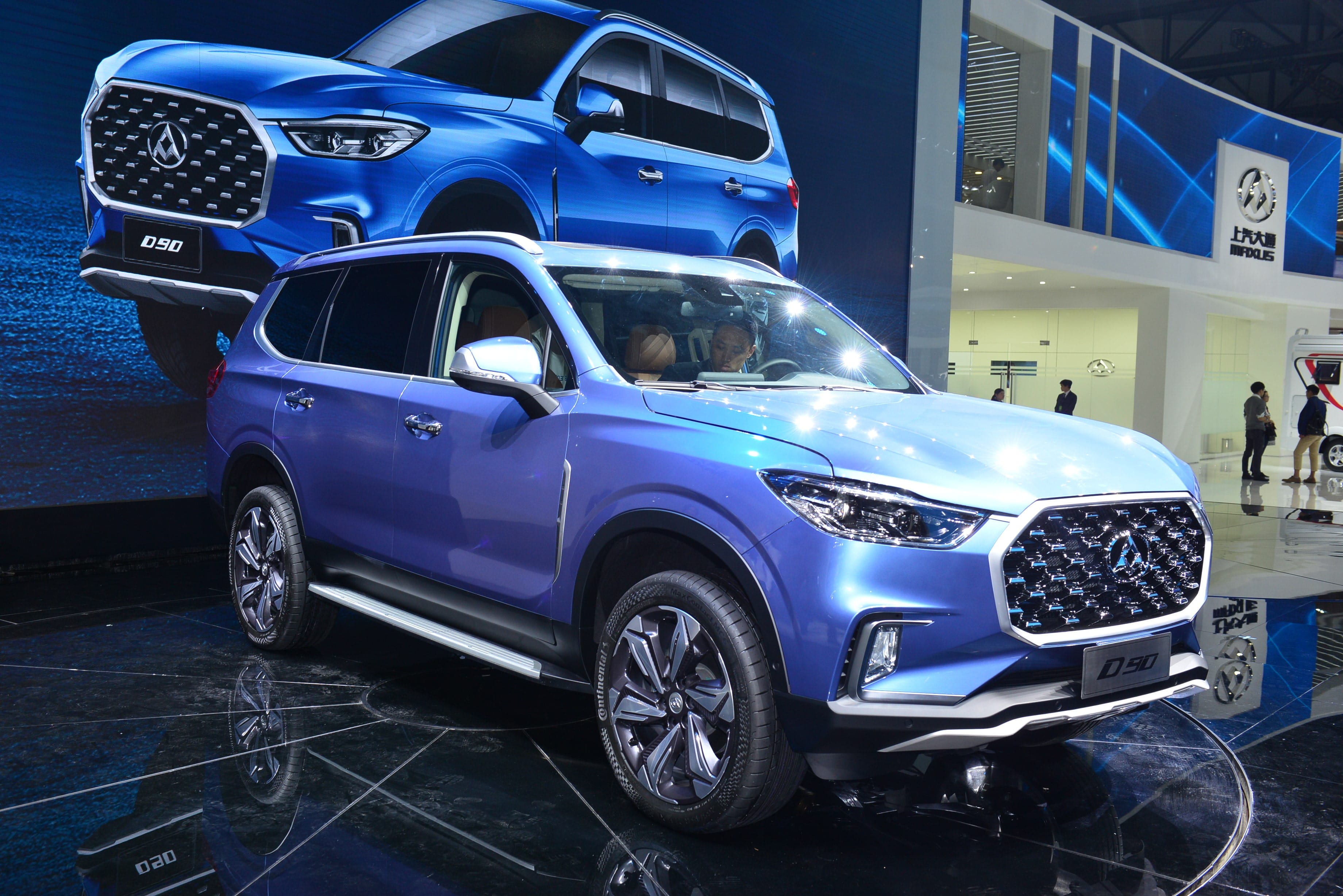 MG Motors MG MAXUS D90 SUV Spotted Testing in India to rival Ford Endeavour