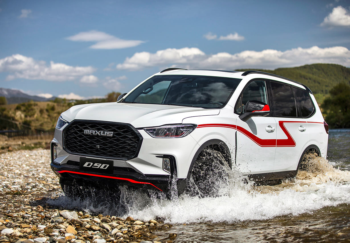 toyota fortuner and ford endeavour rival MG mg maxus d90 suv will launch in india