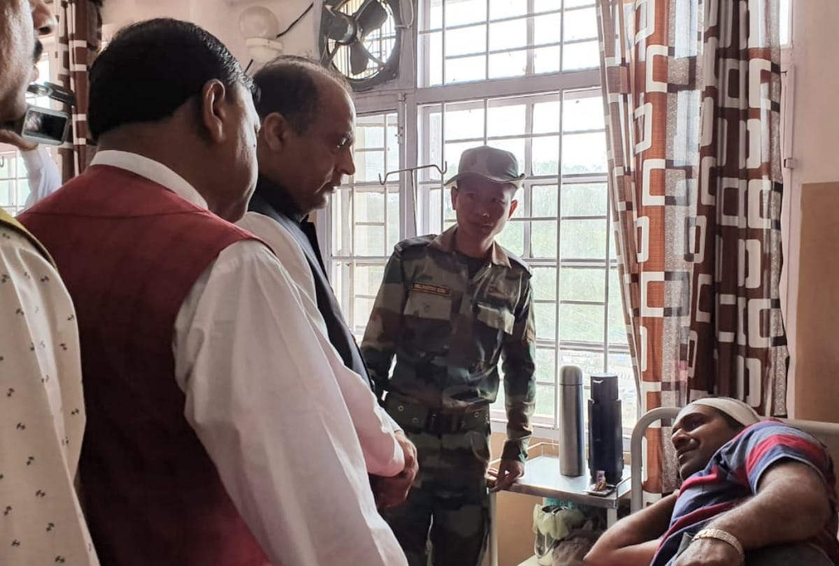multi storey building collapse in solan  CM Jairam Thakur Visited Spot