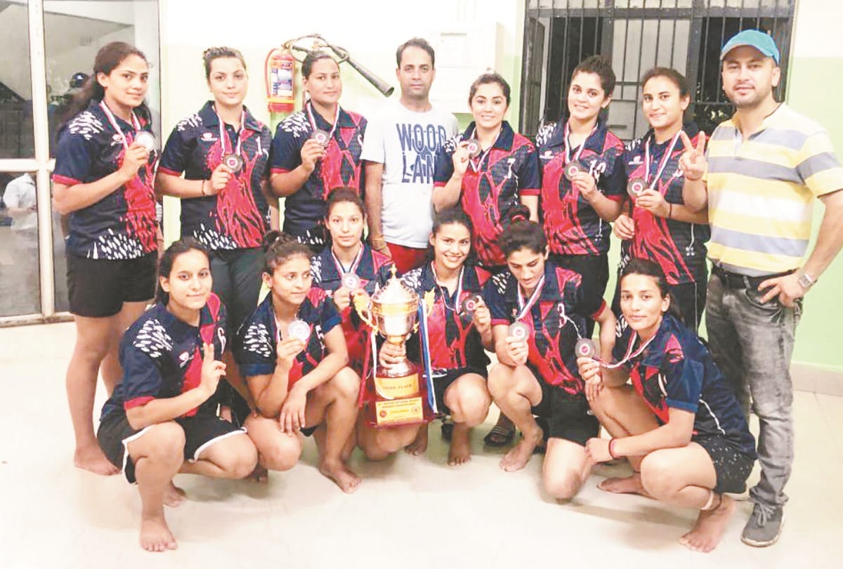 Himachal women Kabaddi team in 66th Senior National Womens Kabaddi Competition