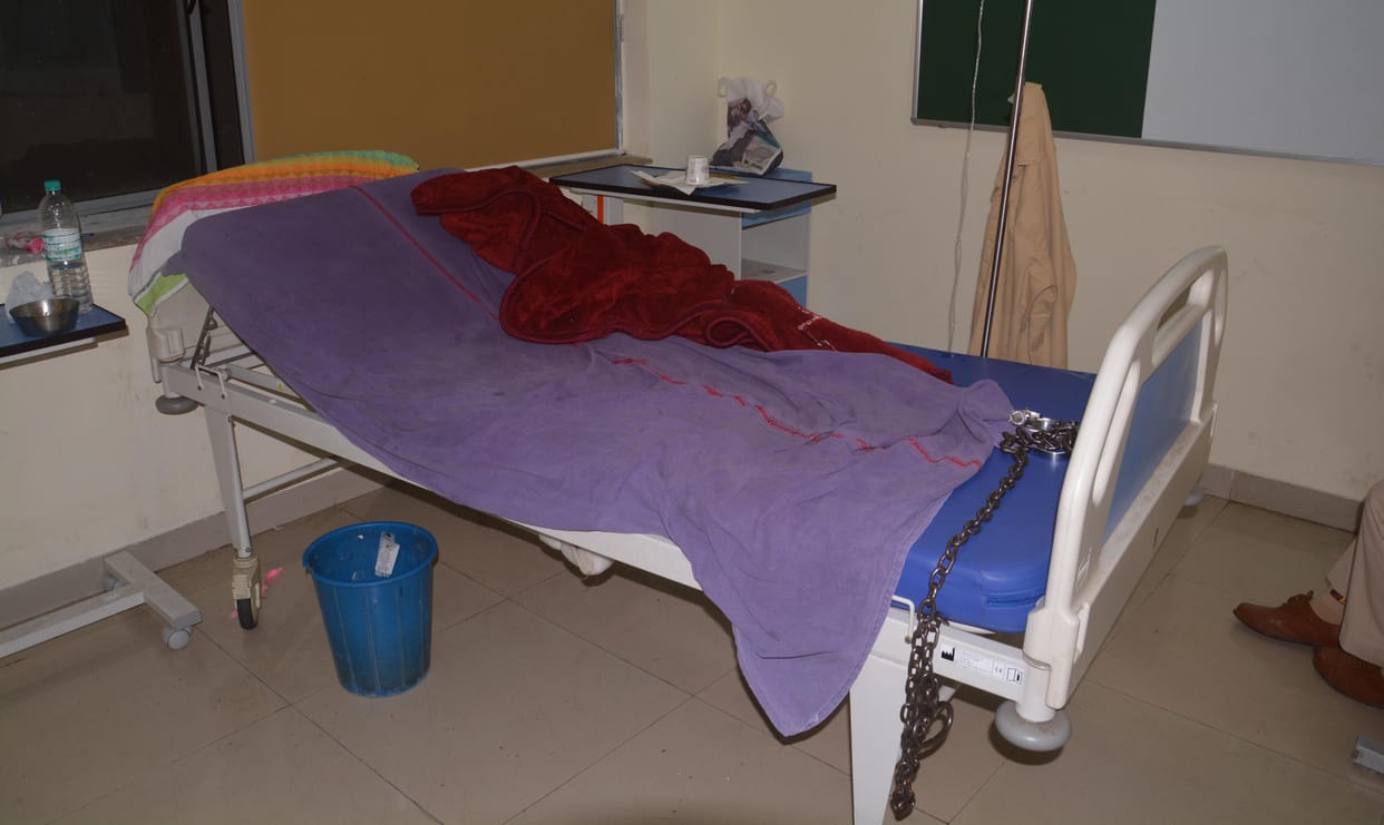 prisoner run in hospital